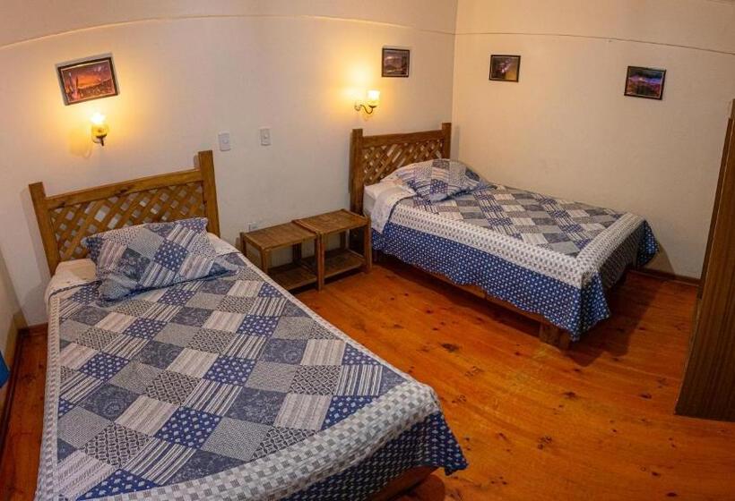 فندق صغير Hostal Michel