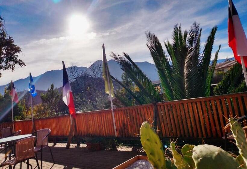 فندق صغير Hostal Michel