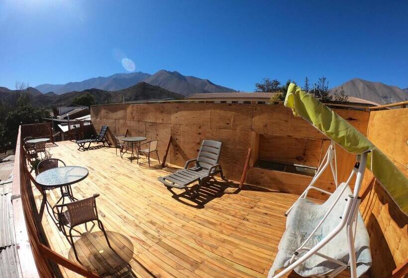 فندق صغير Hostal Michel