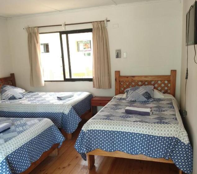 فندق صغير Hostal Michel