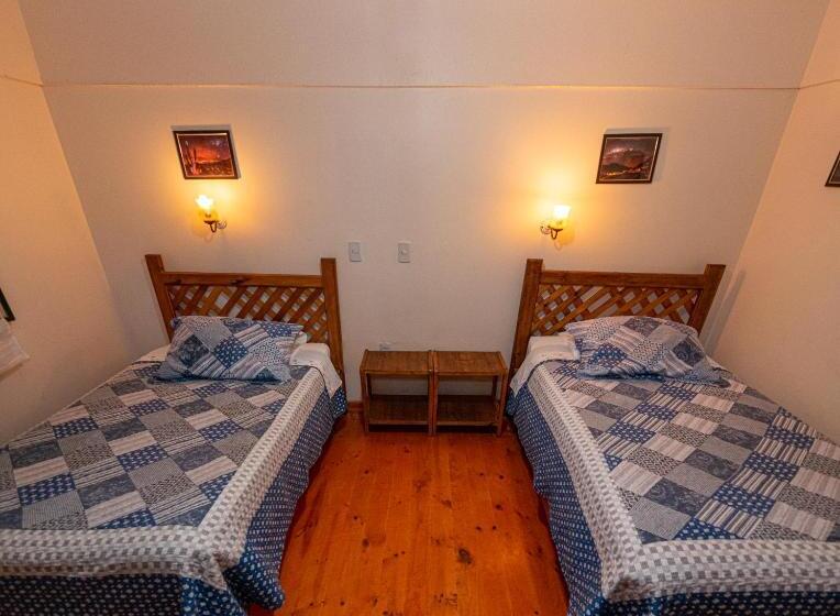 فندق صغير Hostal Michel