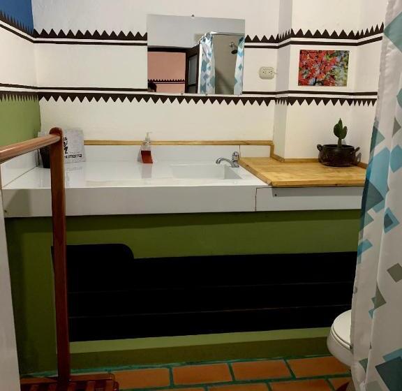 ユースホステル Hostal Yakumama