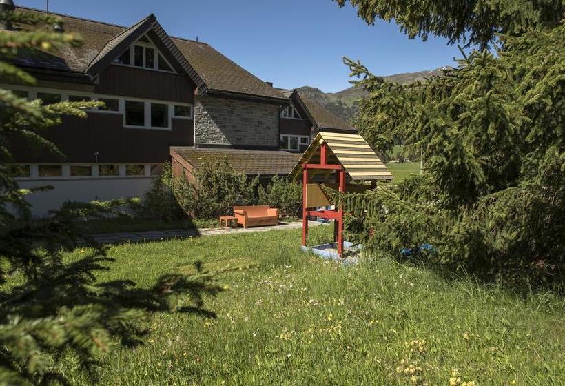 Общежитие Juhui Lenzerheide