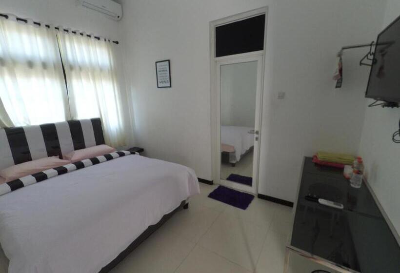 ユースホステル Mess Inn Semarang