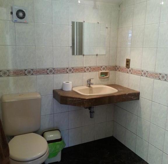 Villa Oropeza Hostel