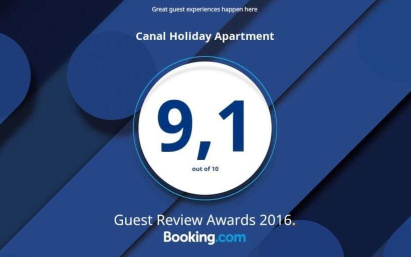 مبيت وإفطار Canal Holiday Apartment