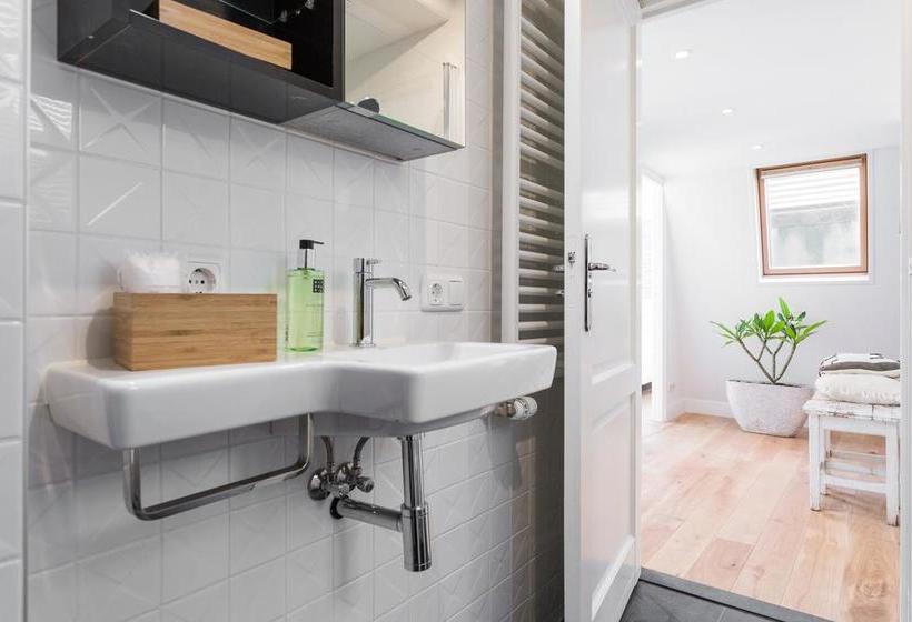 مبيت وإفطار House Of Arts – City Centre Apartment