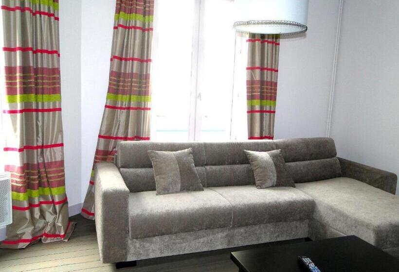 تختخواب و صبحانه La Maison Des Arts