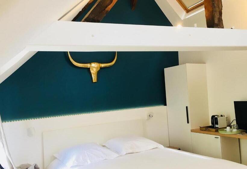 تختخواب و صبحانه La Maison Des Arts