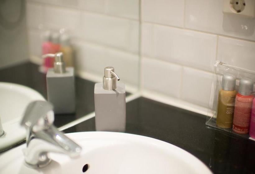 Central Jordaan Great B&b, Maestro Apartments