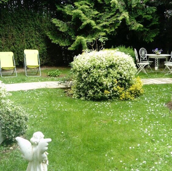 ベッドアンドブレックファースト 7 , Le Haut Montrayé