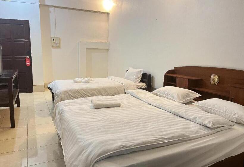 민박 Sabaidee Hotel Vang Vieng