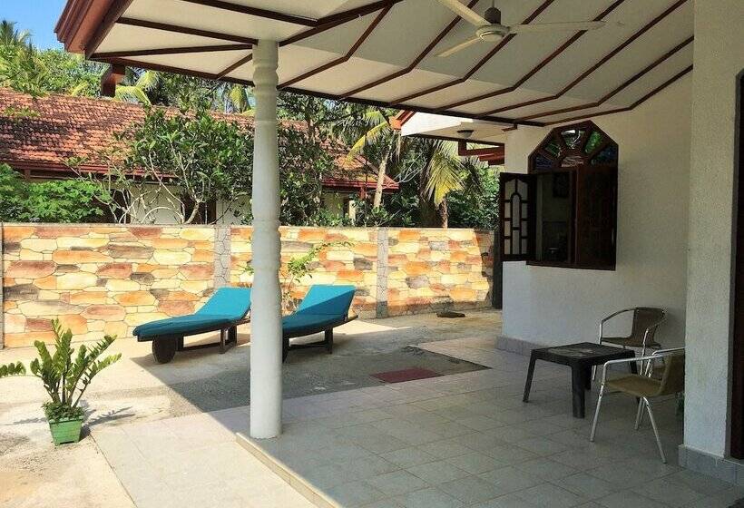 Bed and Breakfast Swiss Villa Beruwala