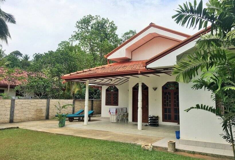 Bed and Breakfast Swiss Villa Beruwala