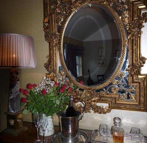 ベッドアンドブレックファースト The Carriage Houses At Beechpark House