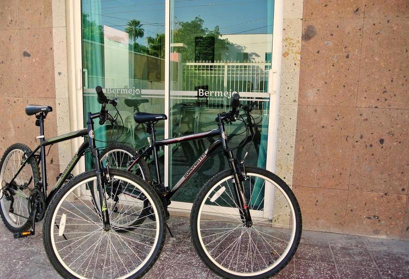 Bermejo Hostel & Backpackers