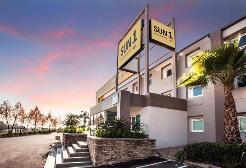 Ecomotel Grayston Previously Known As Sun1 Wynberg