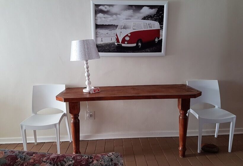 Eskulaap Hotel And Conference