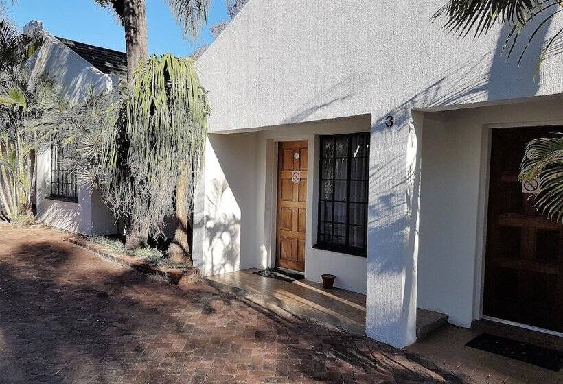 Eskulaap Hotel And Conference