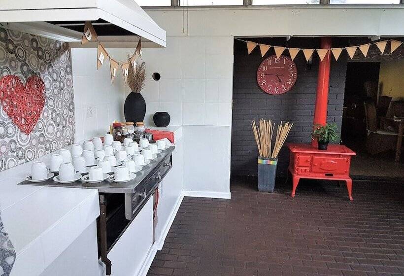 Eskulaap Hotel And Conference