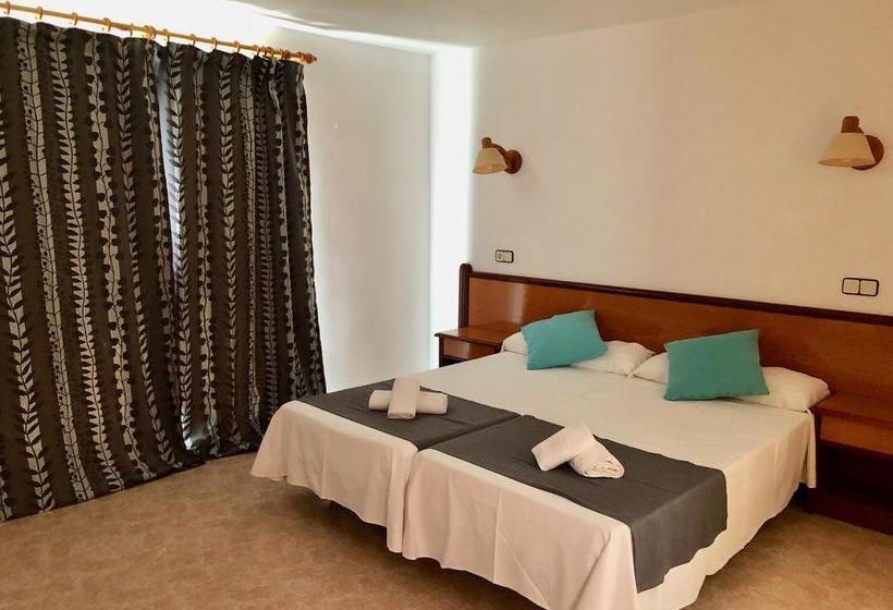 Hostal De La Caravel.la