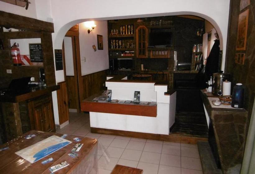 Hostel La Casa De Tounens