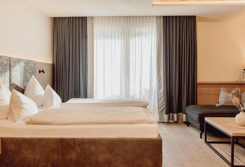 فندق Alpina Alpendorf