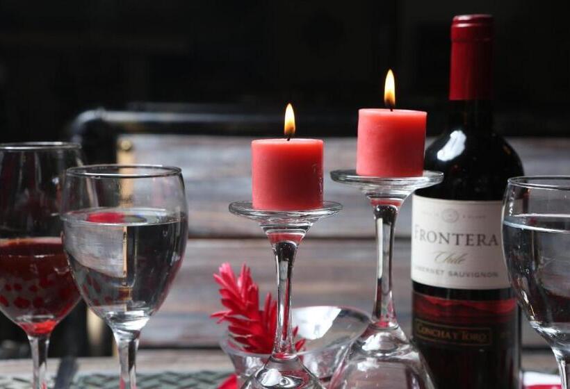 هتل Anamichu Suites