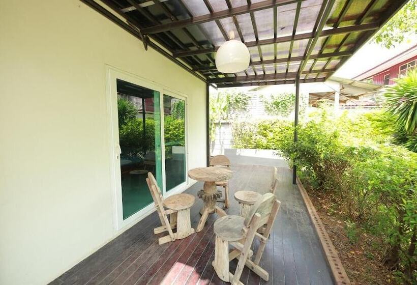 酒店 Baan Sabuy Jung