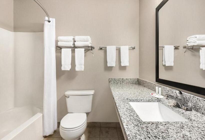 فندق Baymont By Wyndham Whitefish