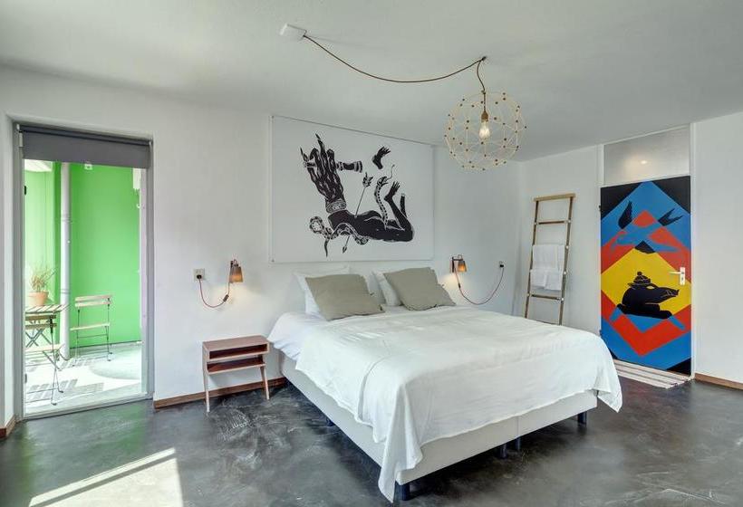 ホテル Bed And Breakfast Zuid Oost Heesterveld / Bnb Zoh