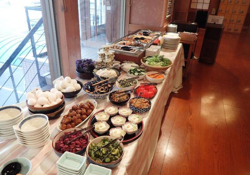 فندق Castle Inn Komaki