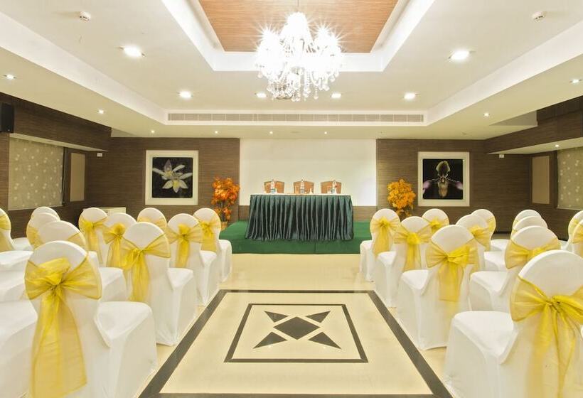 فندق Clinton Park Inn