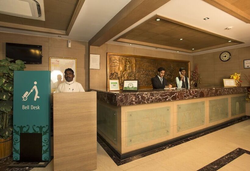 فندق Clinton Park Inn