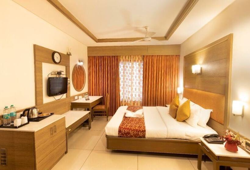 فندق Clinton Park Inn