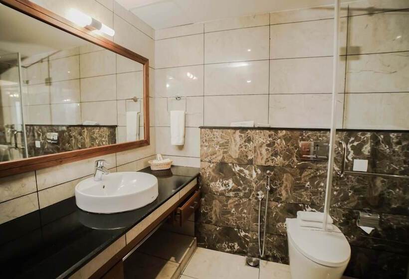 فندق Dass Continental