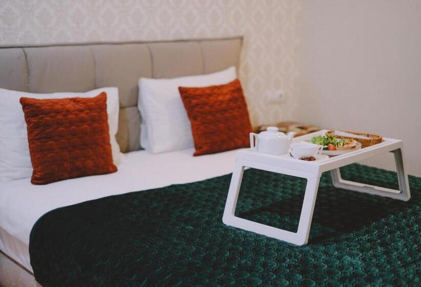 هتل & Spa Deninna