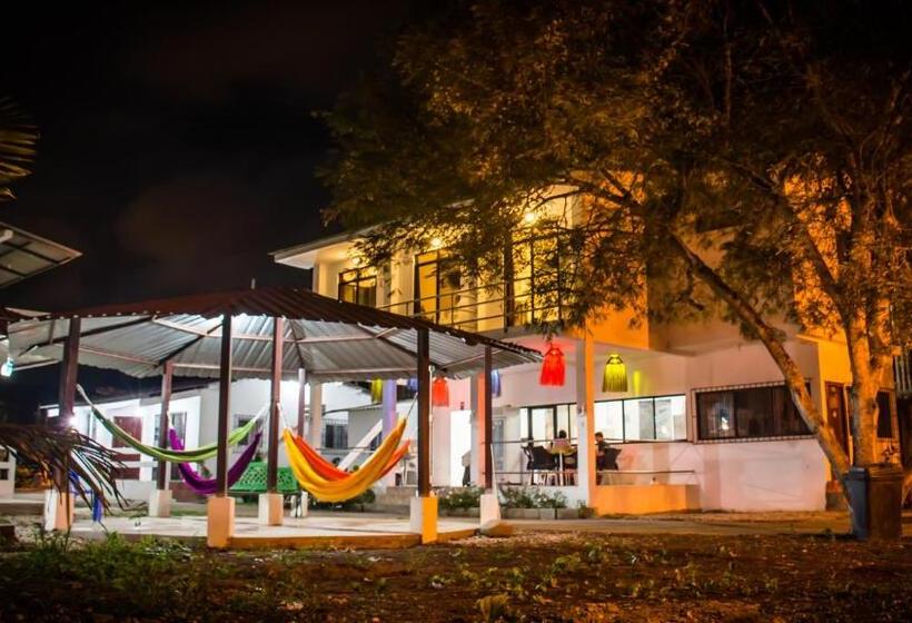 هتل Hostería El Paraíso