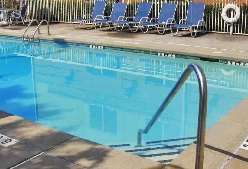 호텔 Extended Stay America Select Suites   Columbia   Northwest Harbison