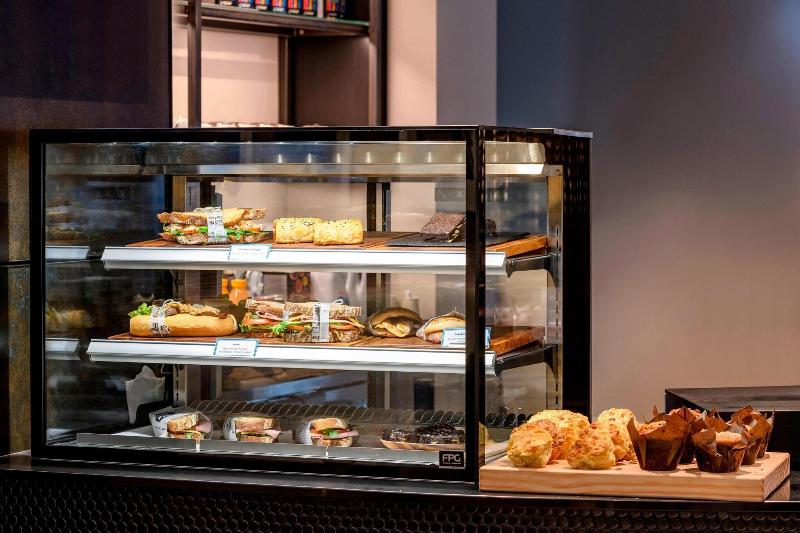 Отель Four Points By Sheraton Auckland