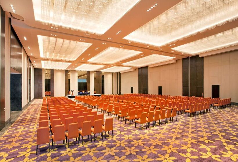 هتل Grand Hyatt Kochi Bolgatty