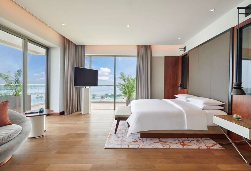 هتل Grand Hyatt Kochi Bolgatty