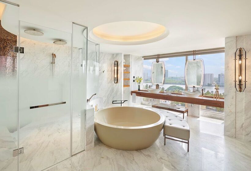 هتل Grand Hyatt Kochi Bolgatty