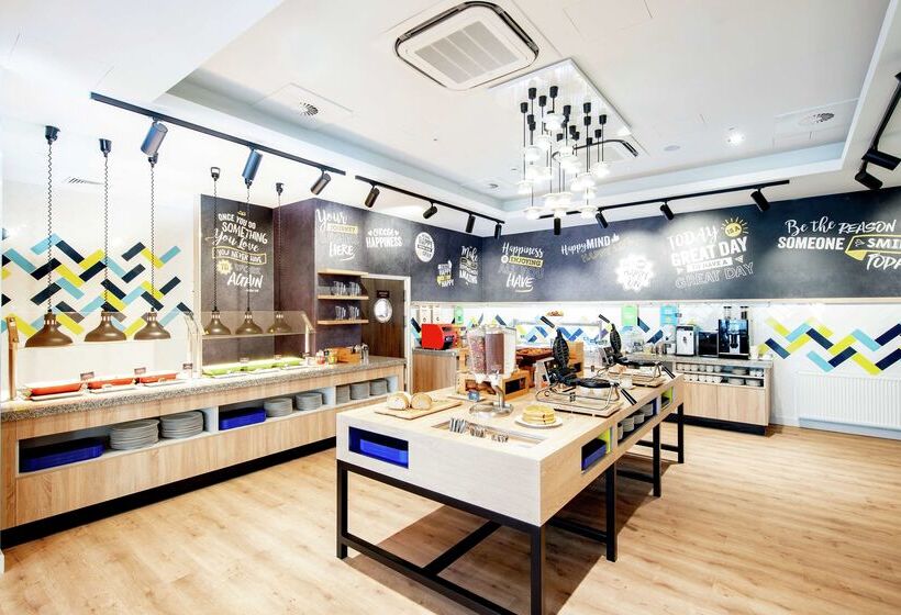 בית מלון כפרי Hampton By Hilton Oswiecim