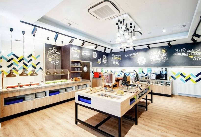 בית מלון כפרי Hampton By Hilton Oswiecim