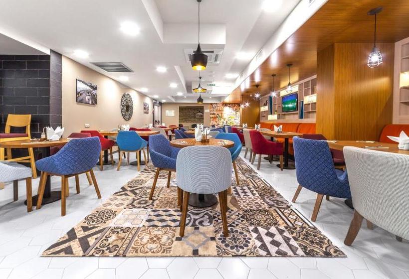 هتل холидей инн калининград