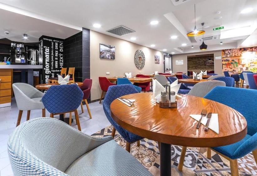 هتل холидей инн калининград