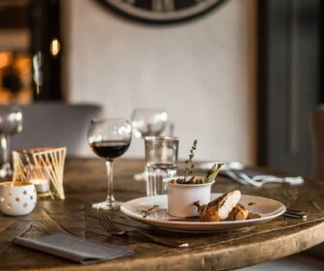 فندق Hôtel Courcheneige