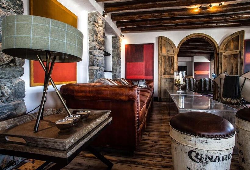 فندق Hôtel Courcheneige