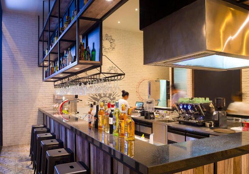 Отель Ibis Styles Siem Reap